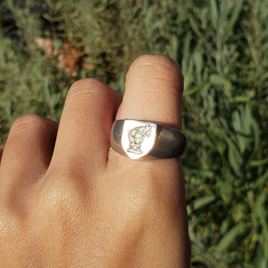 Mooning wax seal signet ring