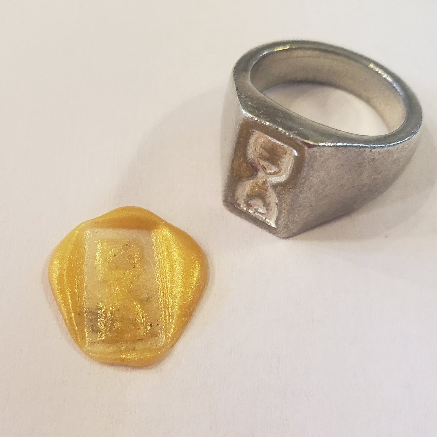 Hourglass wax seal signet ring