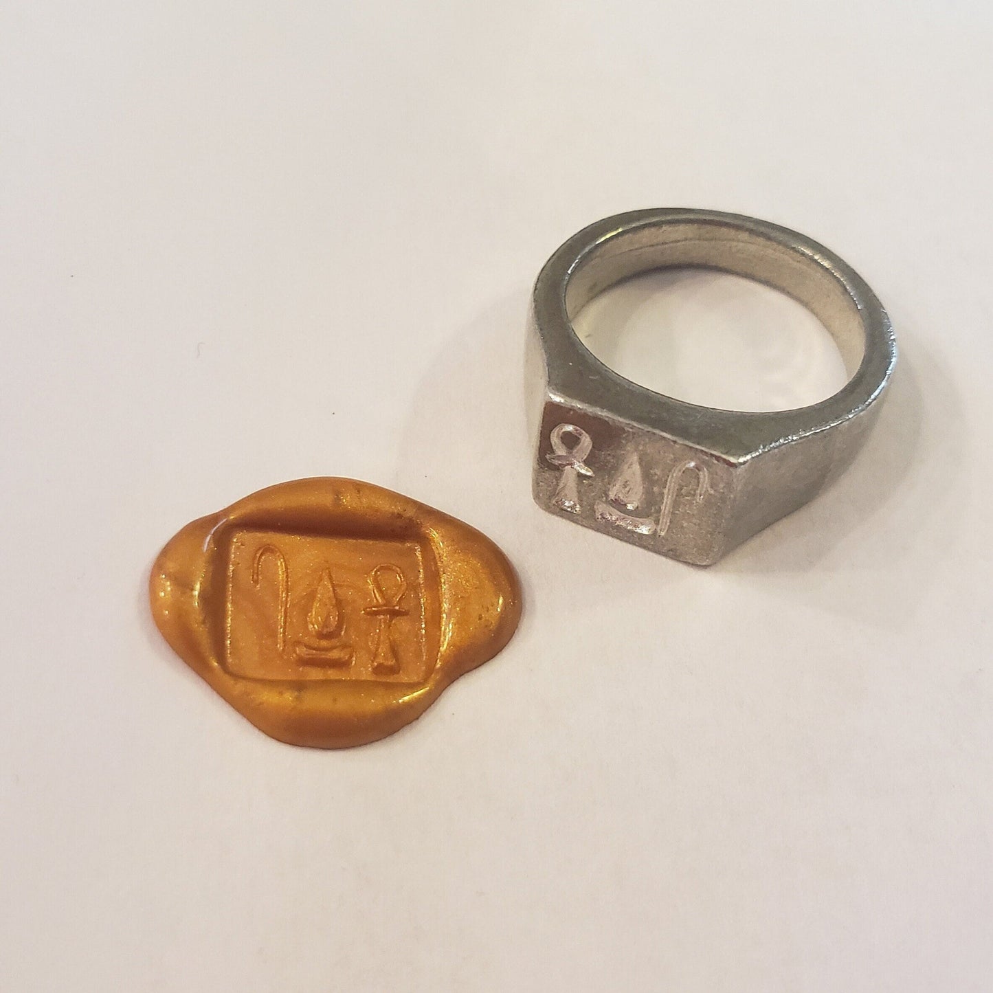 Ankh wedja seneb wax seal signet ring