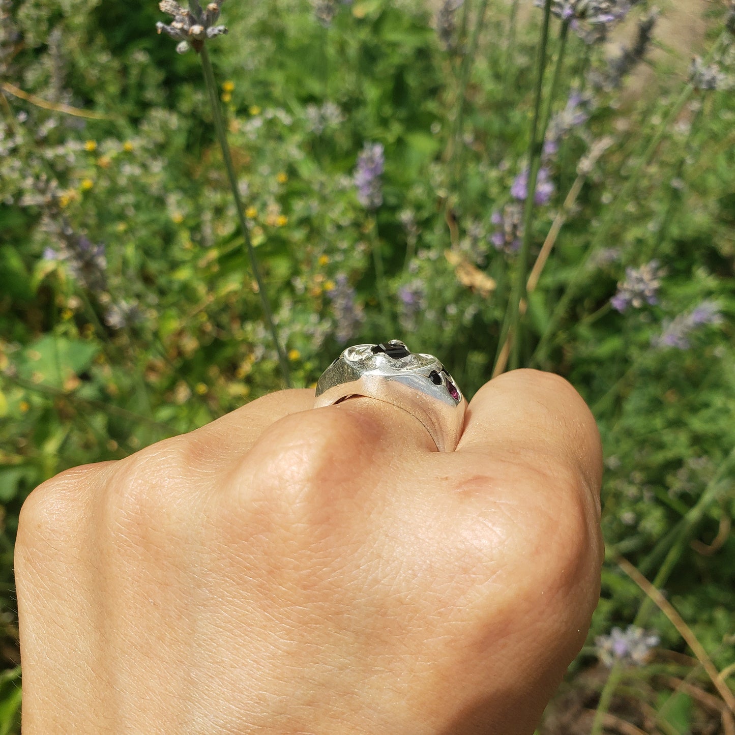 sapphire kite ring with spinels and garnets