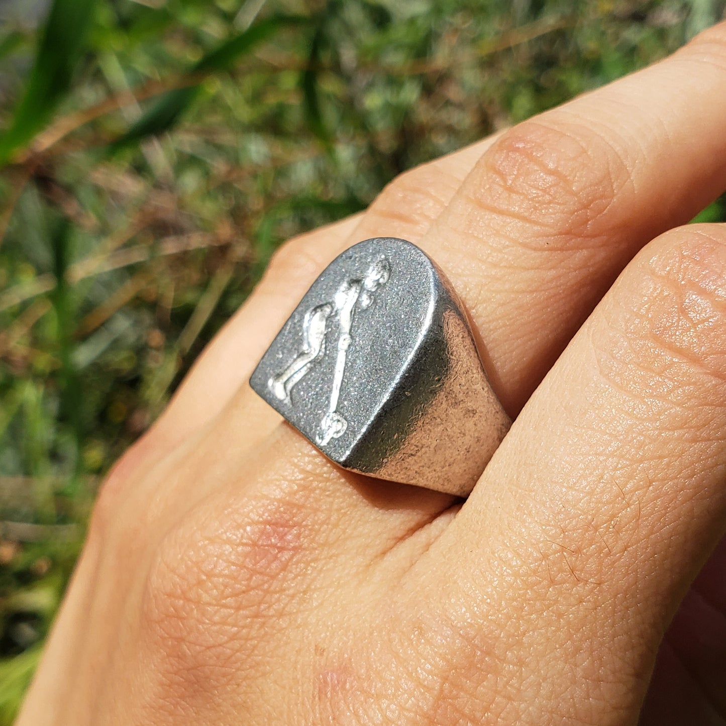 Golfer wax seal signet ring