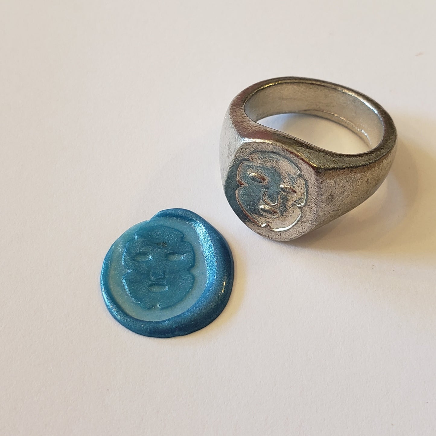 Sheet mask wax seal signet ring