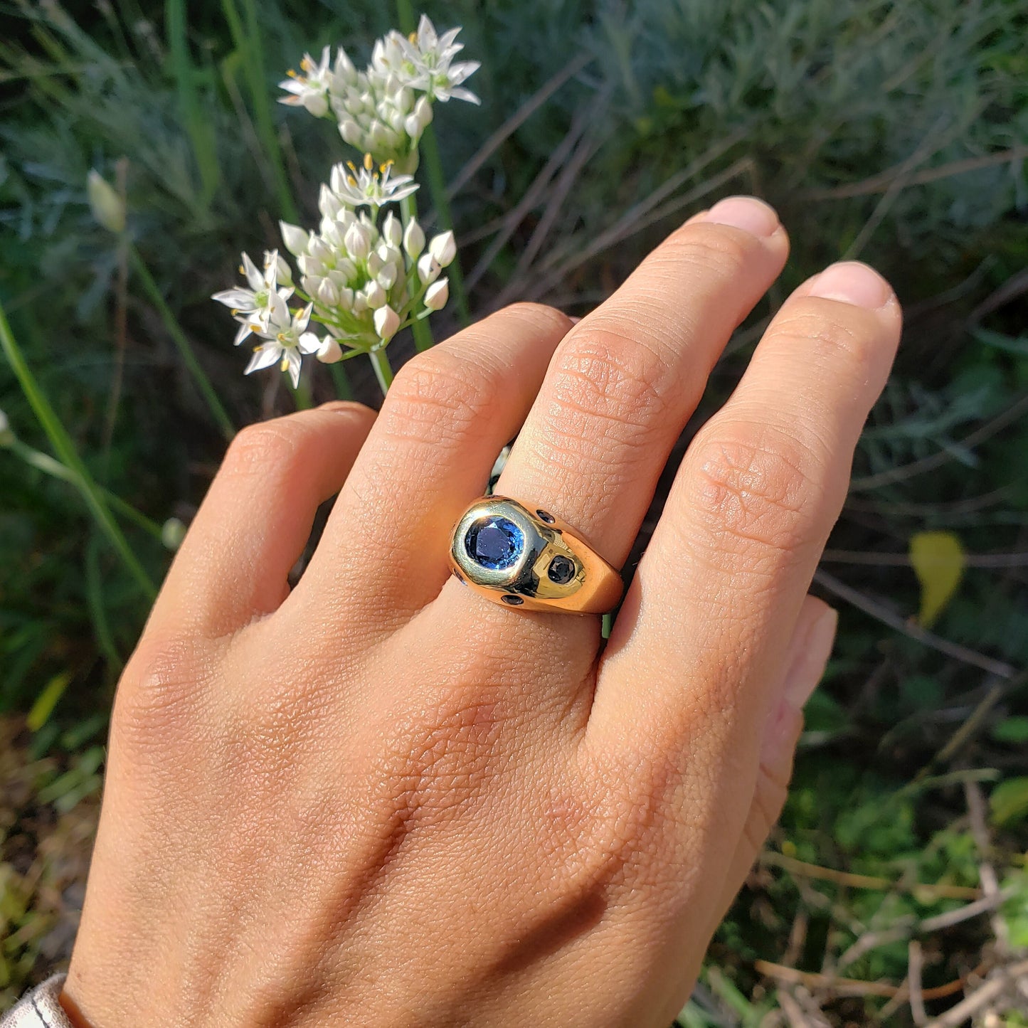 sapphire multi stone 18k gold ring