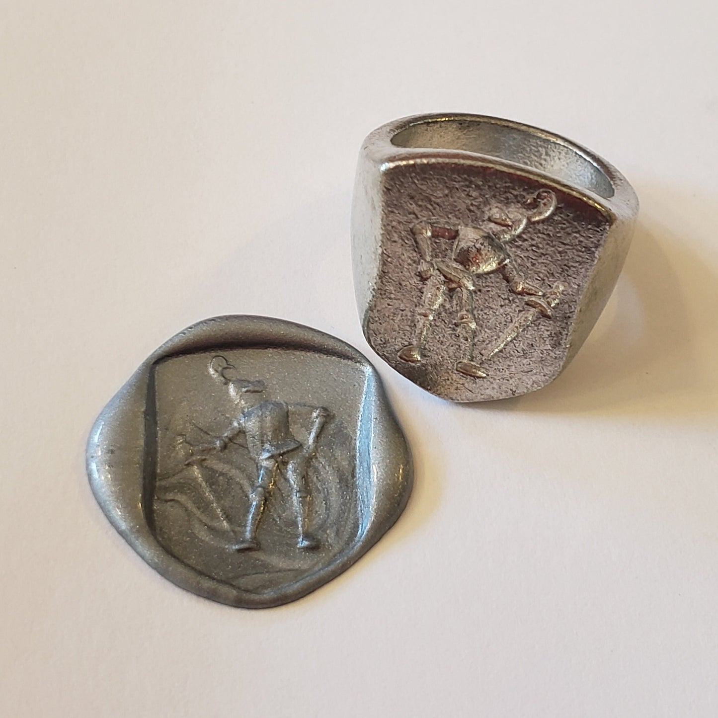 Sassy knight wax seal signet ring