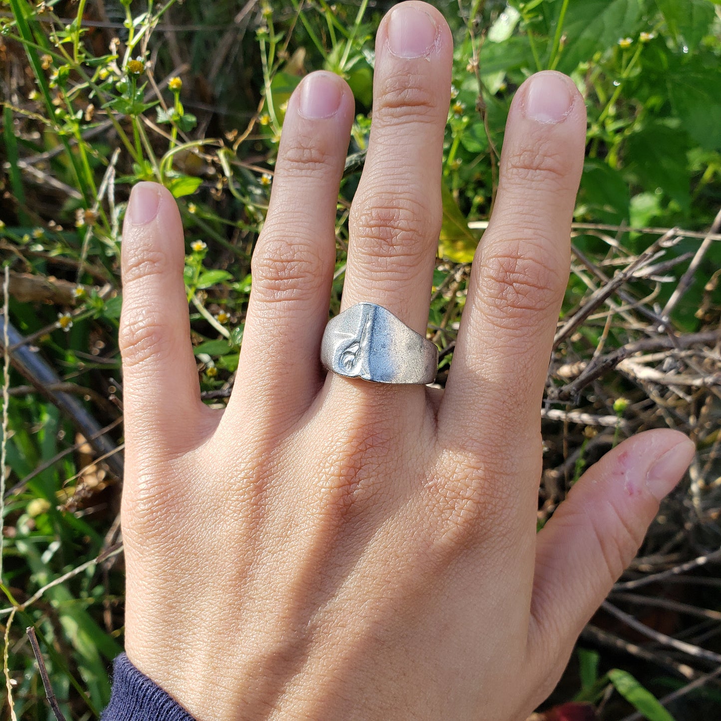 Body letter "b" wax seal signet ring