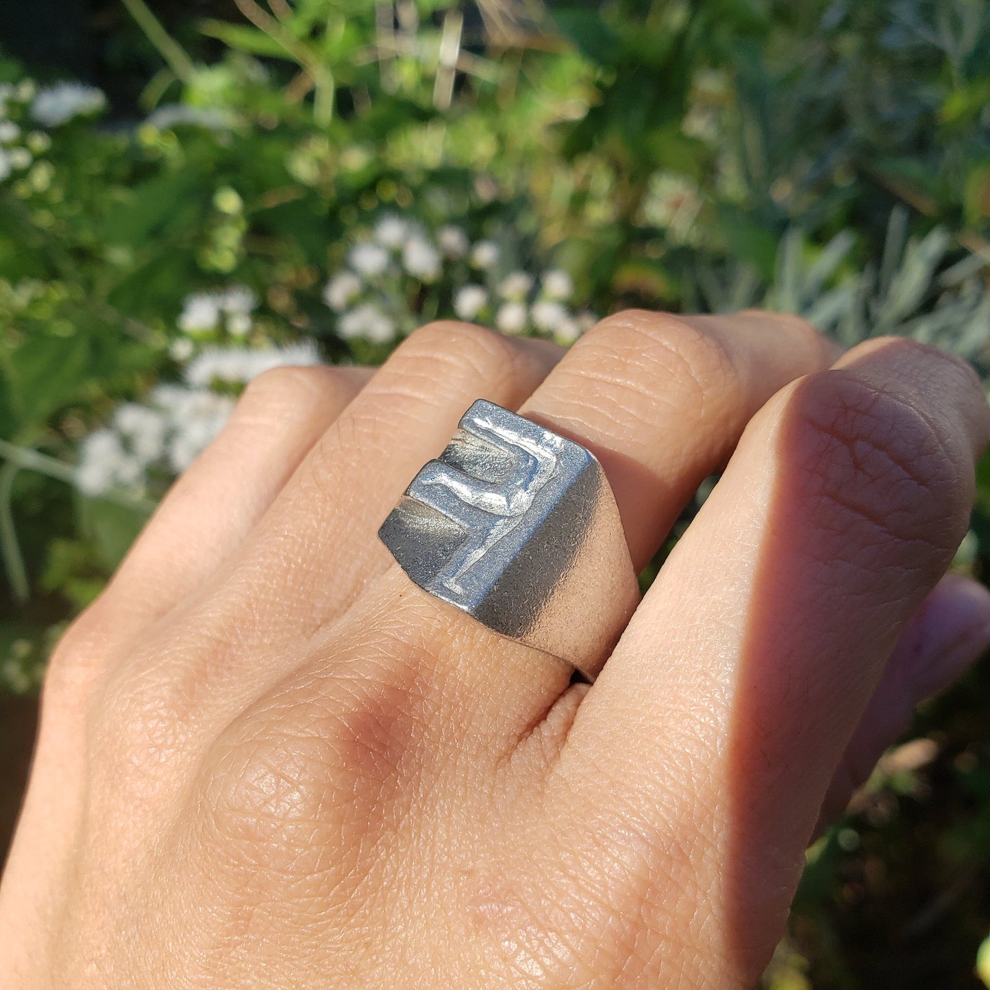 Body letter "F" wax seal signet ring