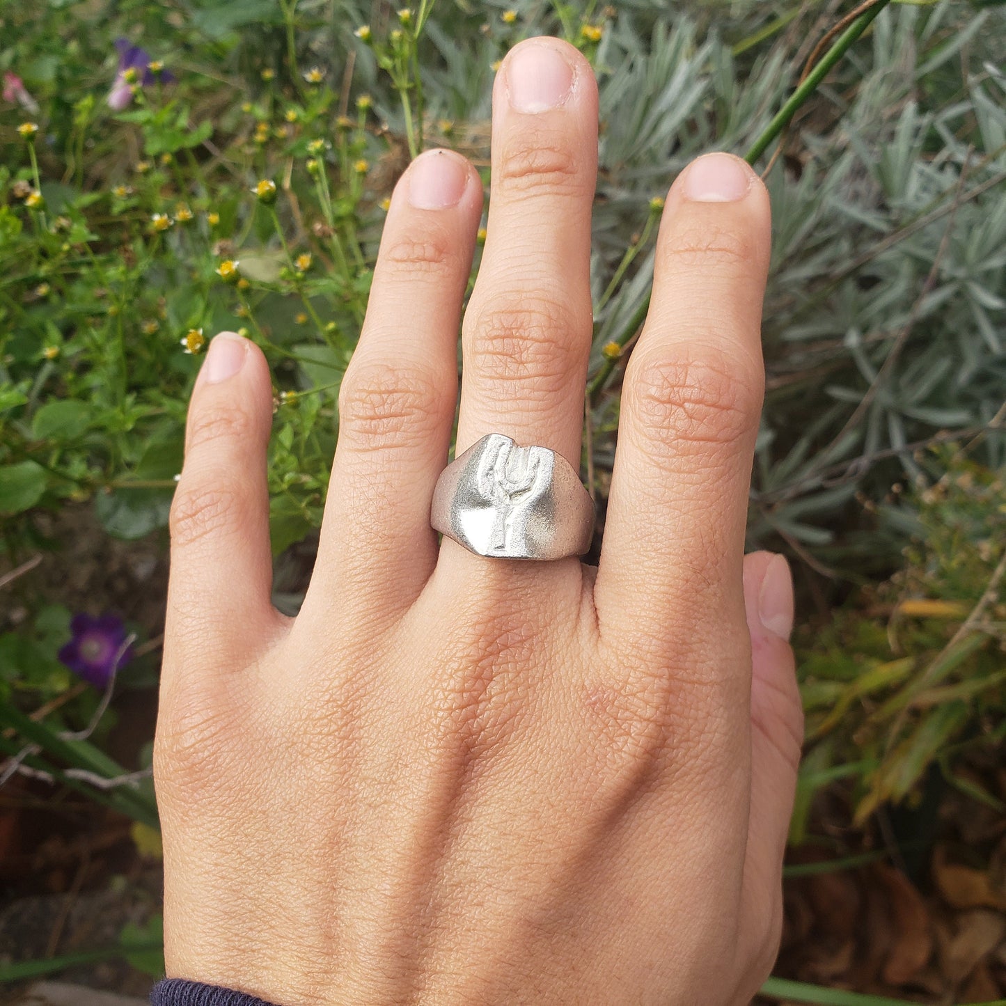 Body letter "y" wax seal signet ring