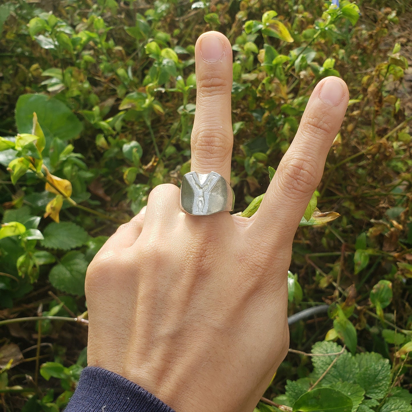 Body letter "Y" wax seal signet ring