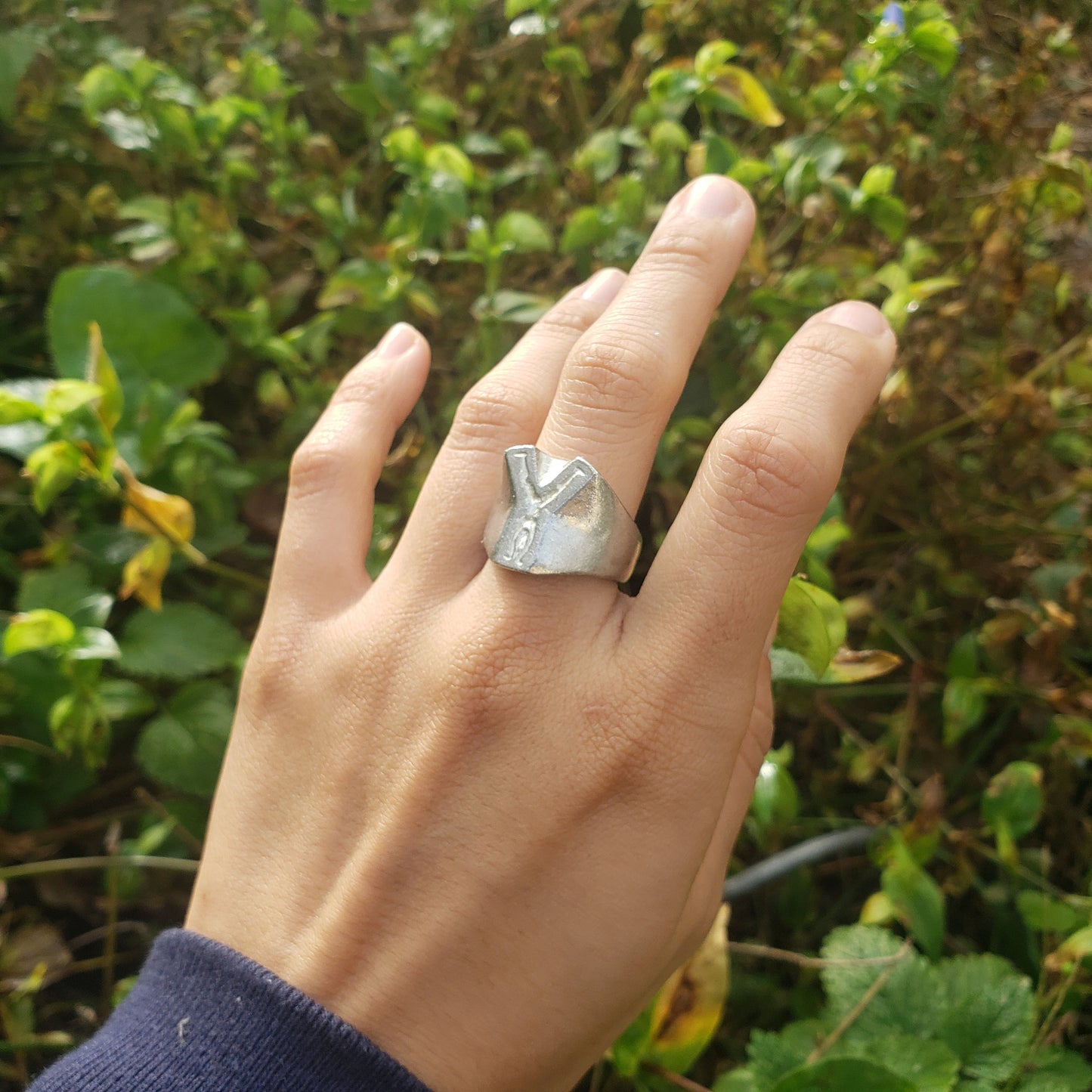 Body letter "Y" wax seal signet ring