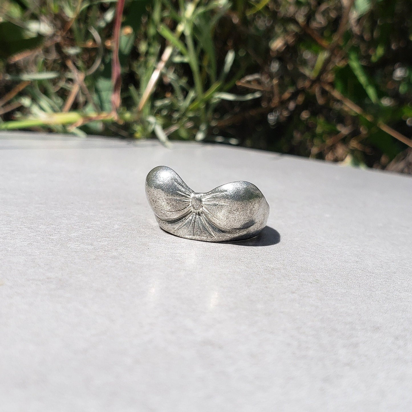 fingerbreast top ring