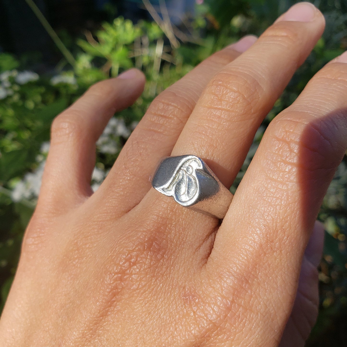 Body letter "a" curling wax seal signet ring