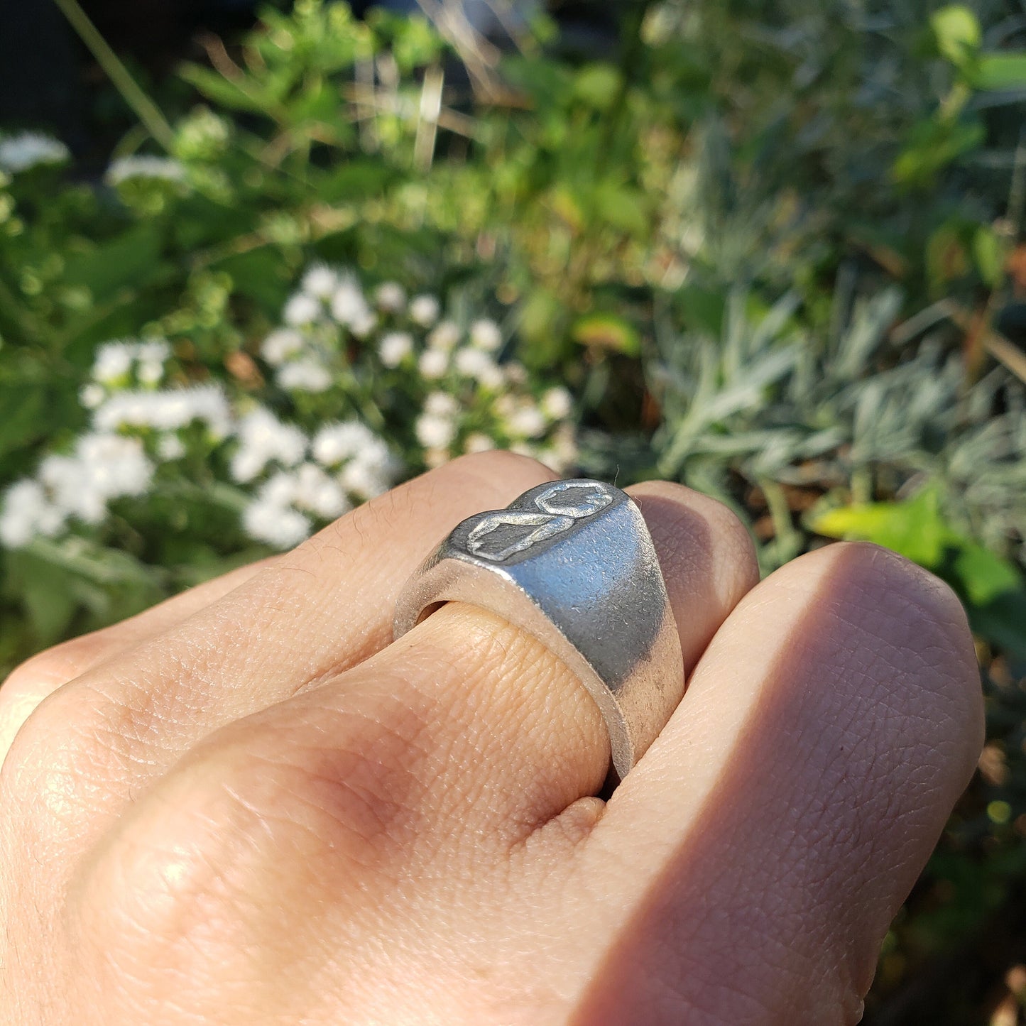 Body letter "B" wax seal signet ring