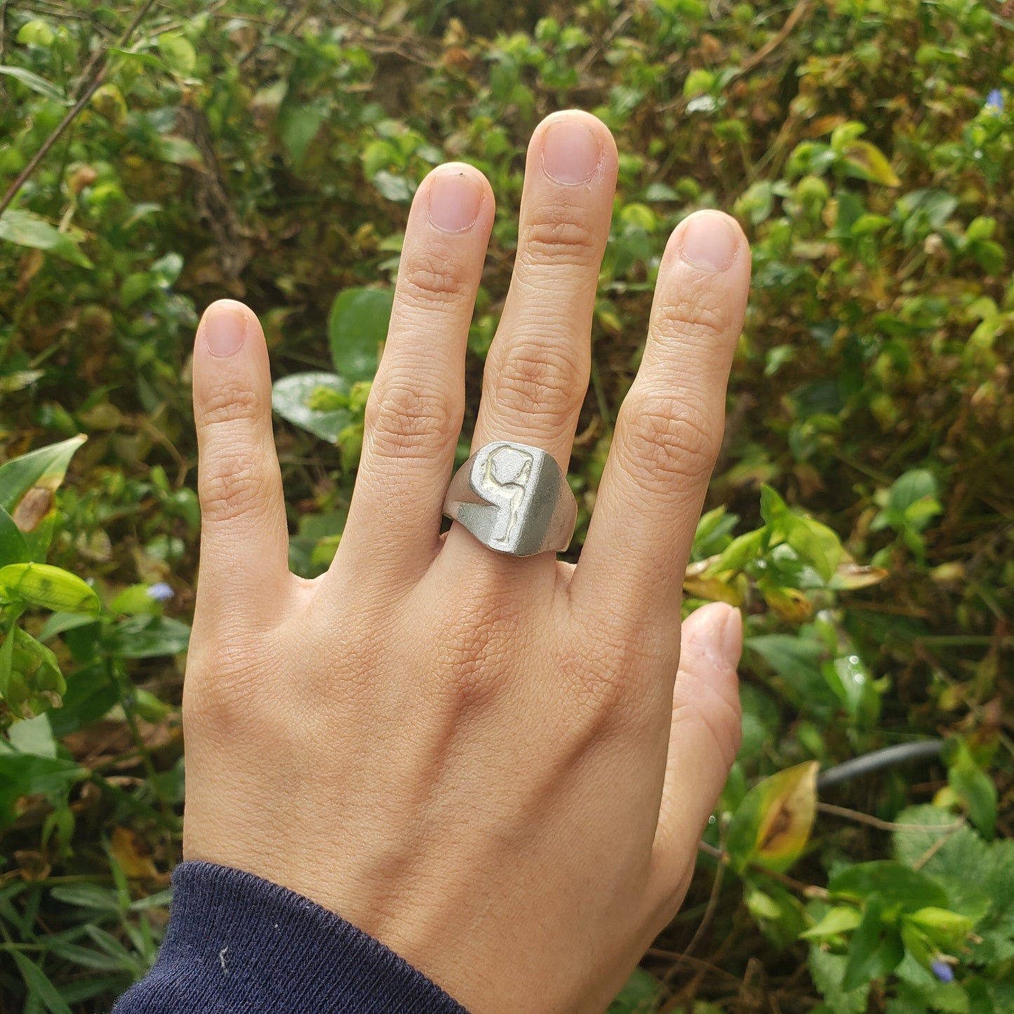 Body letter "P" bend wax seal signet ring