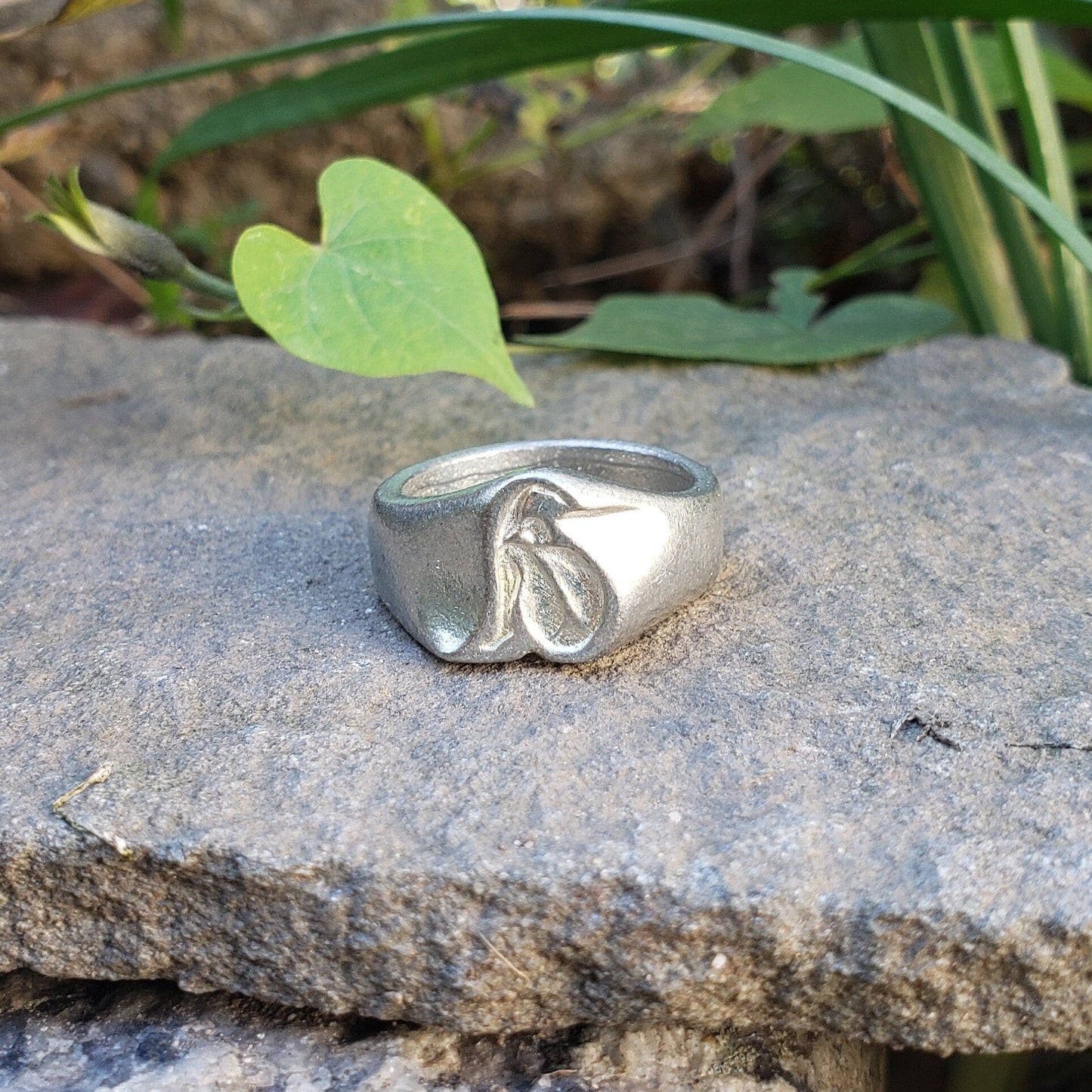 Body letter "a" curling wax seal signet ring