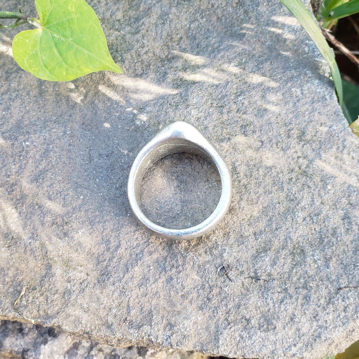 Body letter "a" curling wax seal signet ring