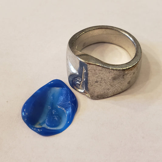 Body letter "b" wax seal signet ring