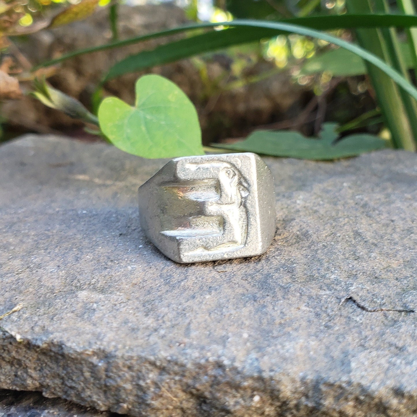 Body letter "E" wax seal signet ring