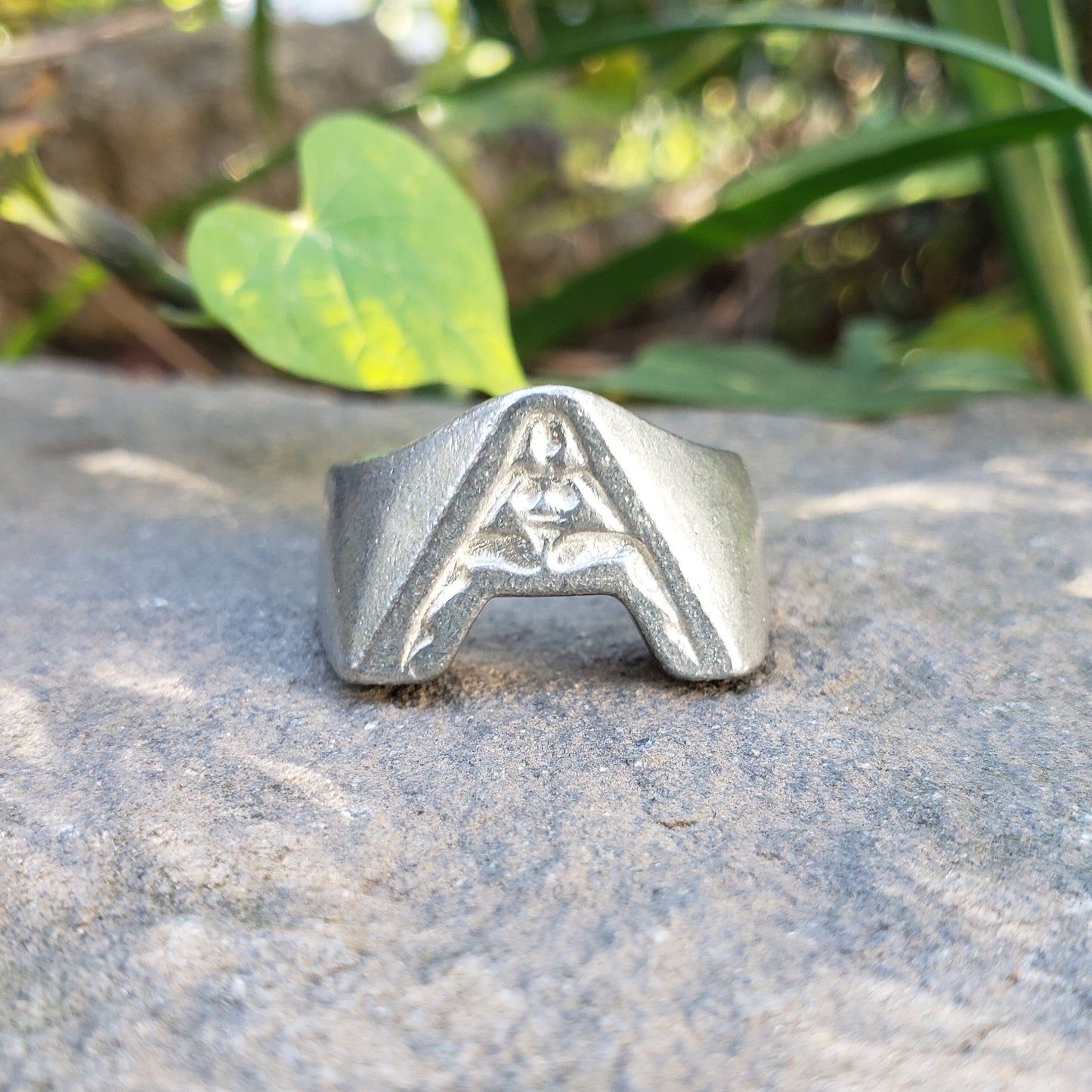 Body letter "A" squatting wax seal signet ring