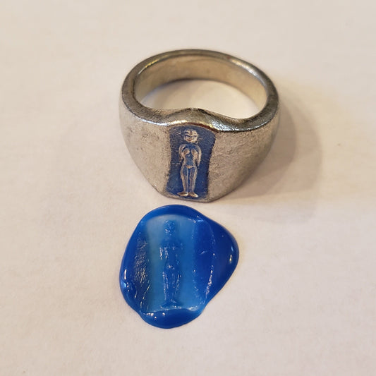 Body letter "i" wax seal signet ring