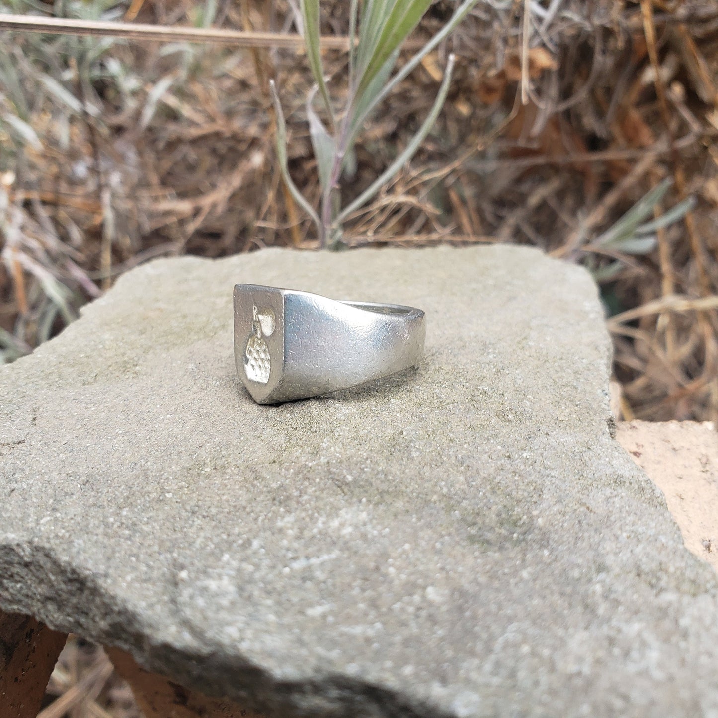 Perfume wax seal signet ring