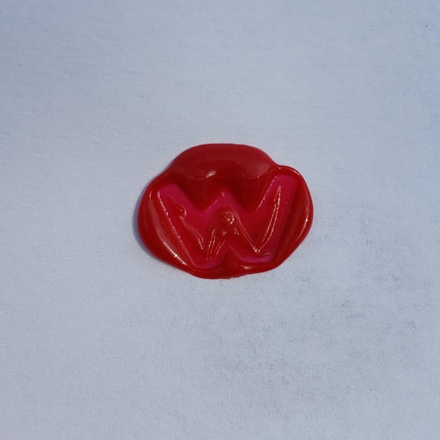 Body letter "w" wax seal signet ring