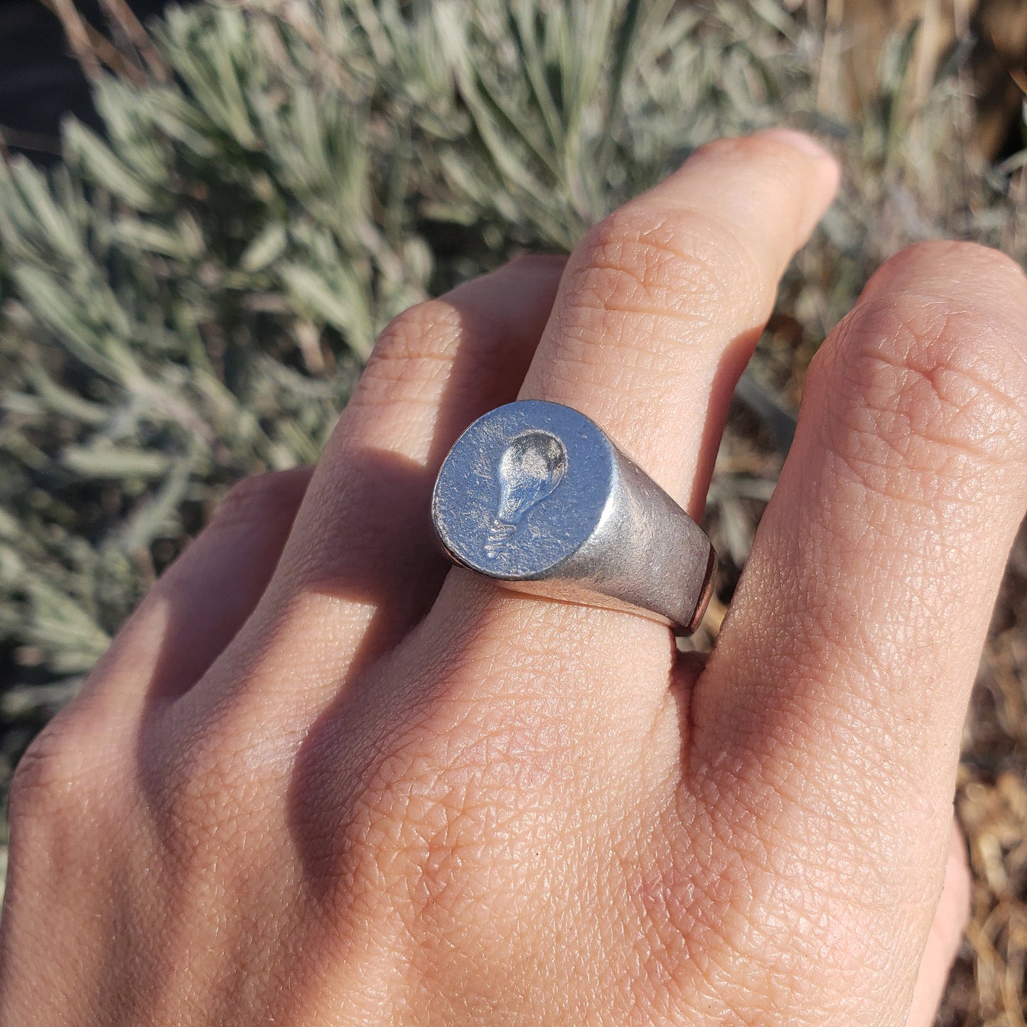 Light bulb wax seal signet ring