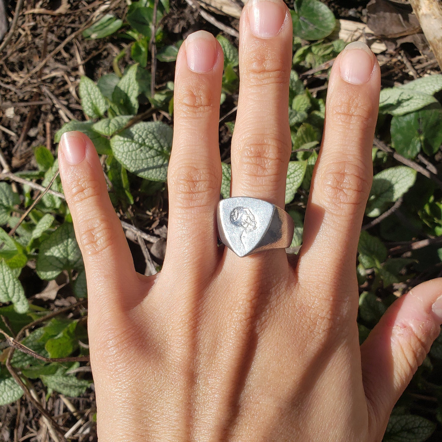 Eyeball wax seal signet ring