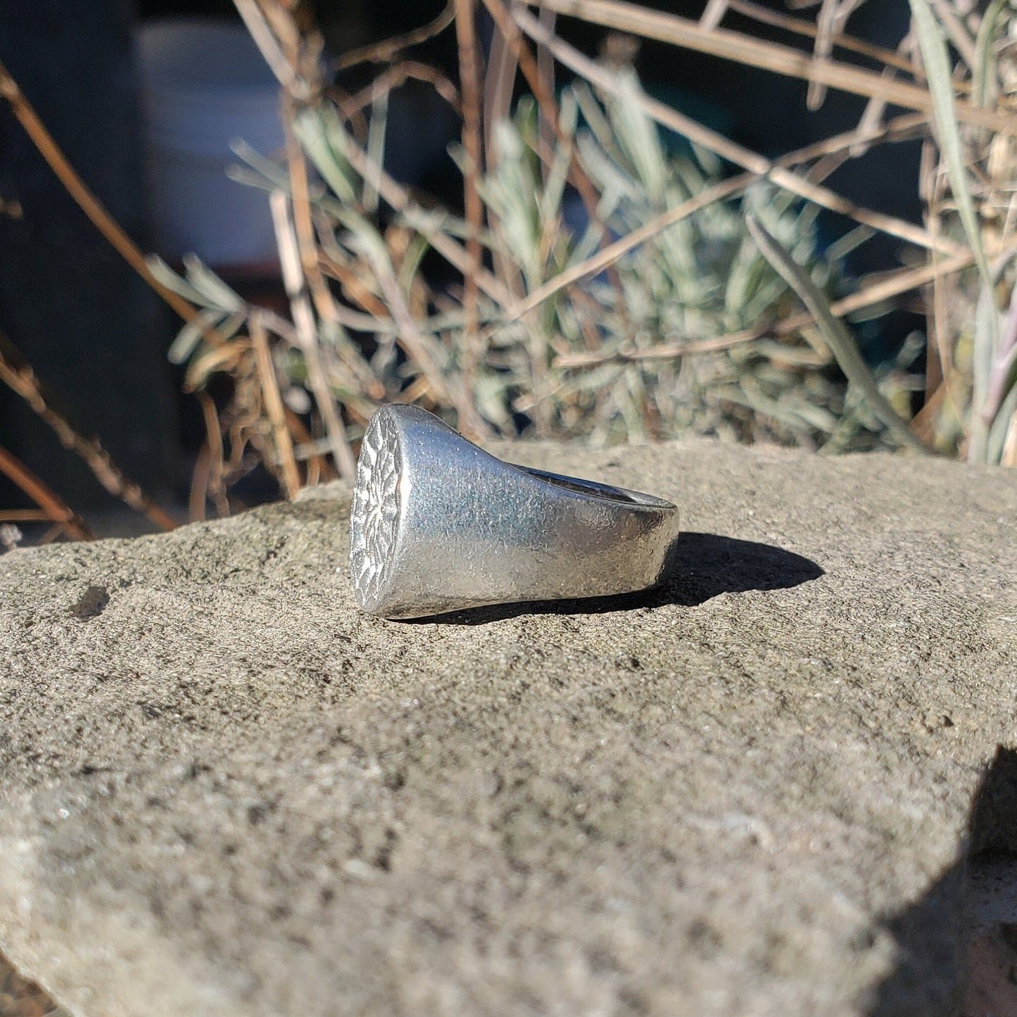 Pufferfish nest wax seal signet ring