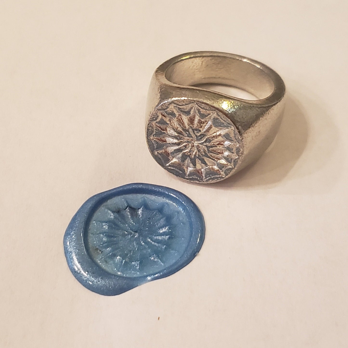 Pufferfish nest wax seal signet ring