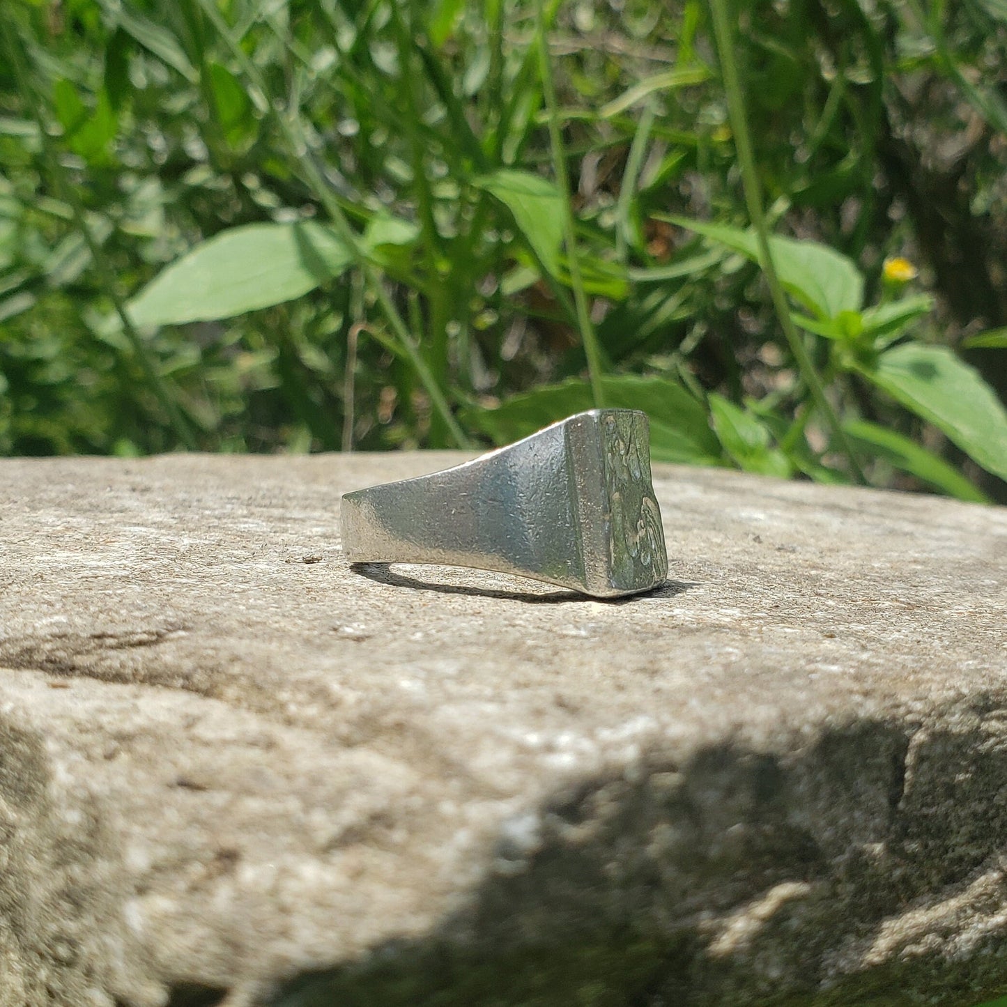 Generational feeding chain wax seal signet ring