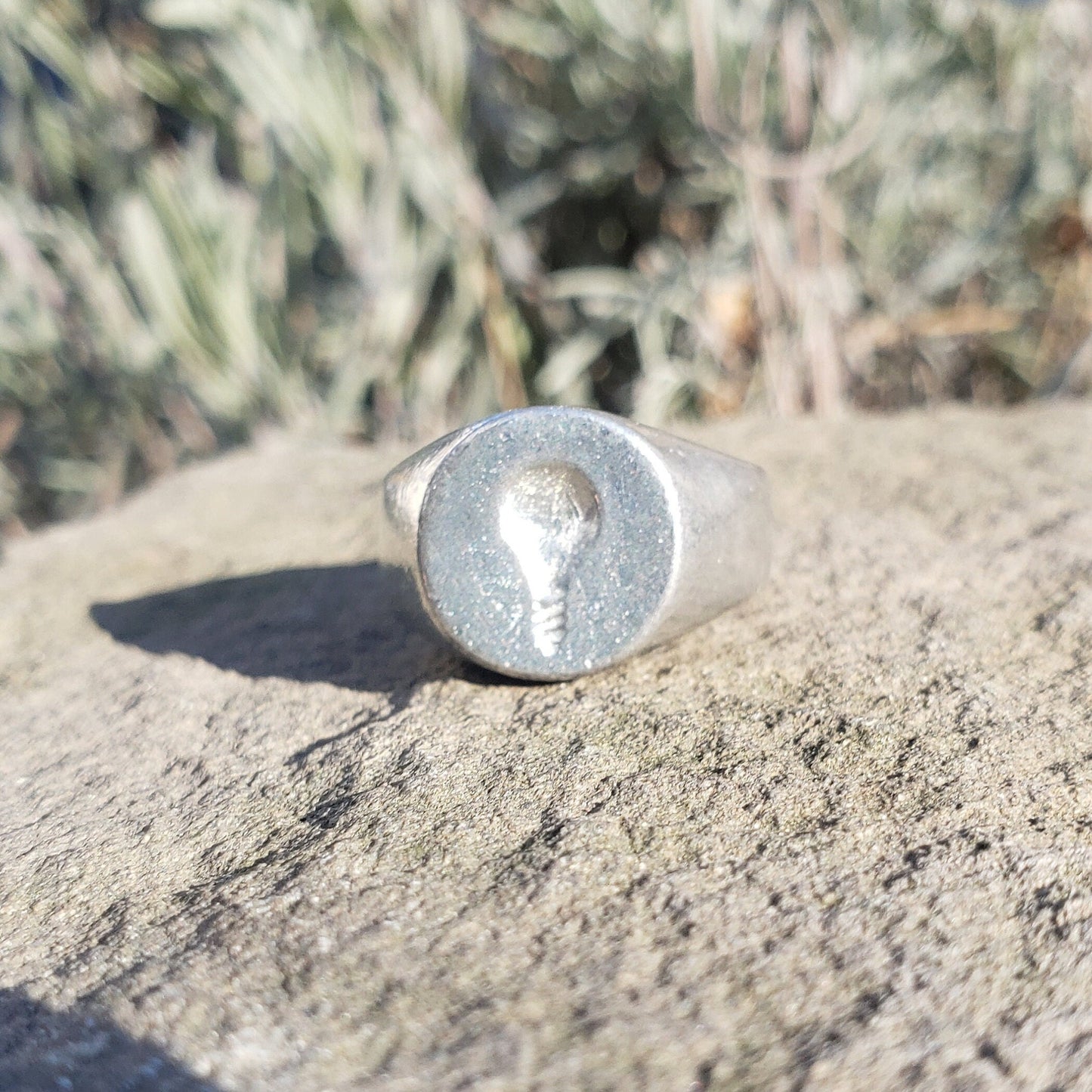 Light bulb wax seal signet ring