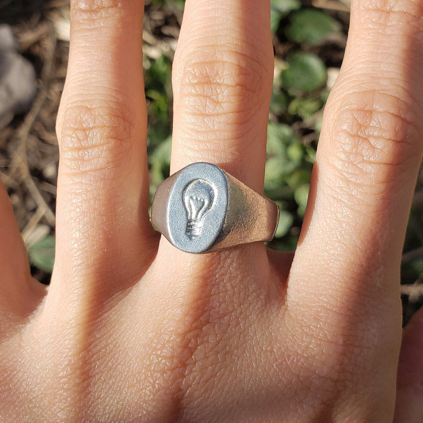 Incandescent lightbulb wax seal signet ring