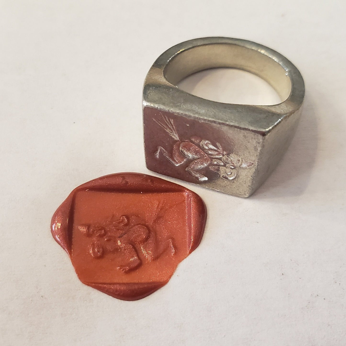 Hegassen man wax seal signet ring