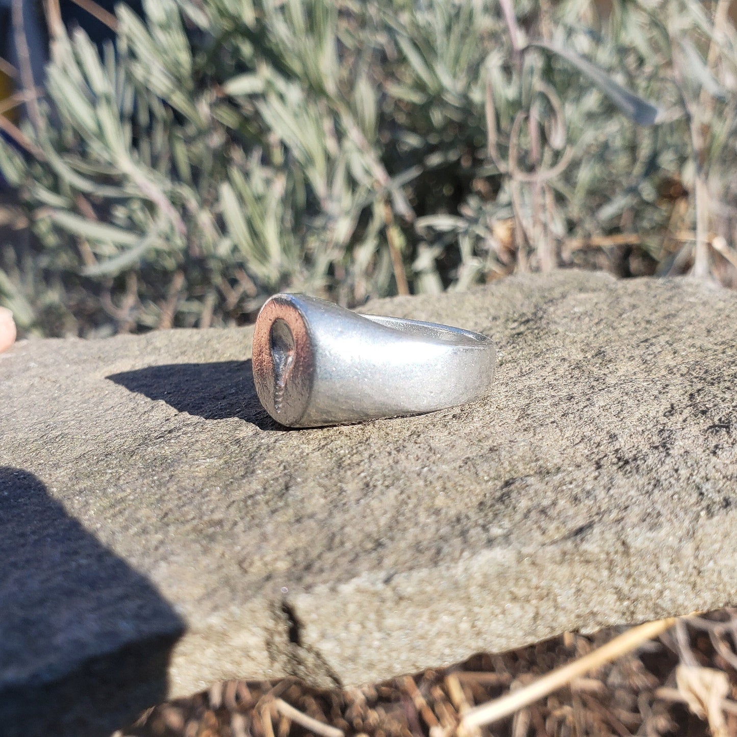 Light bulb wax seal signet ring