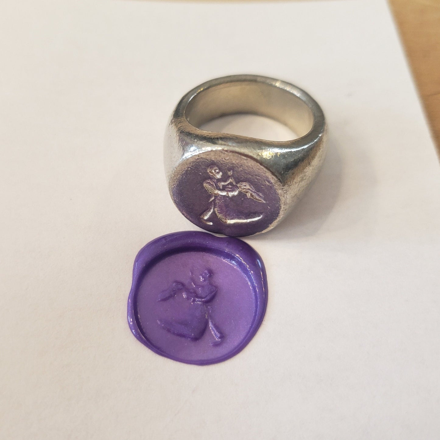 Dancing dip wax seal signet ring