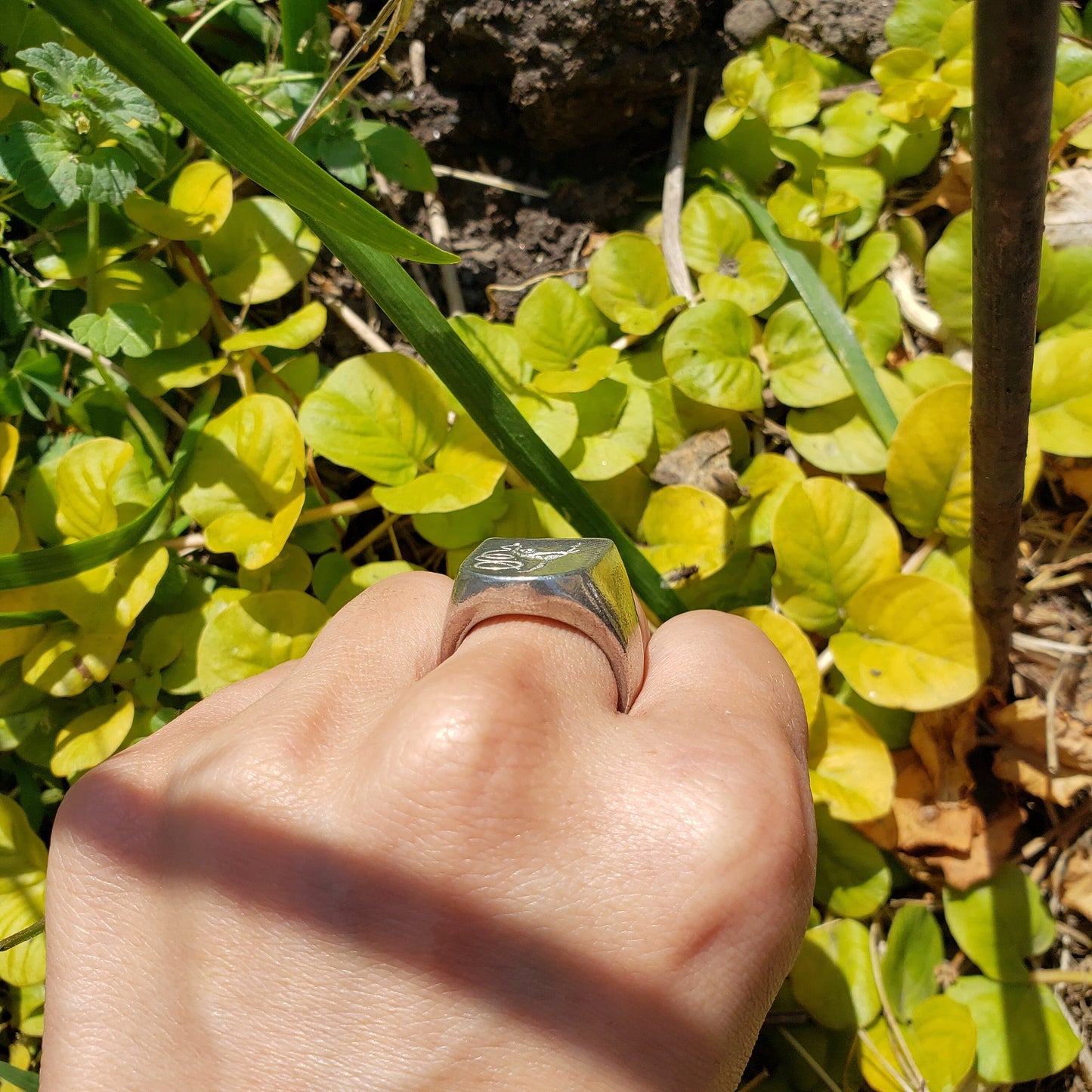 Ribbon dance spiral wax seal signet ring