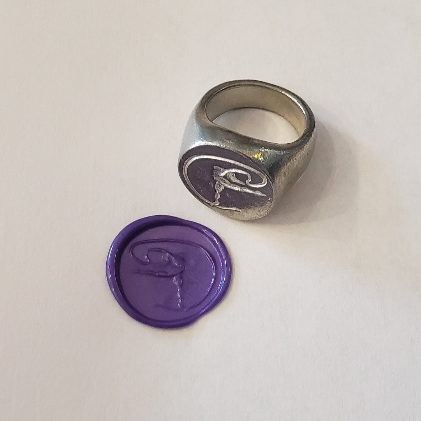 Ribbon dance circle wax seal signet ring