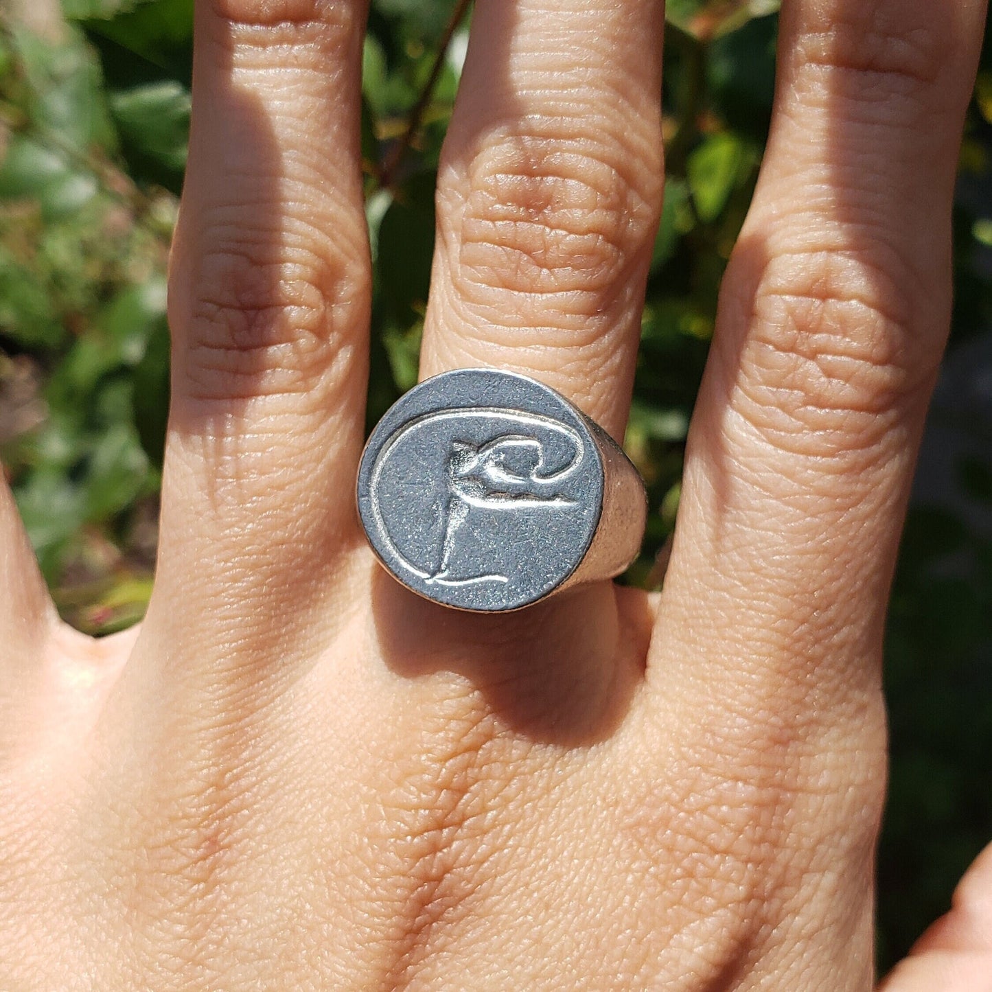 Ribbon dance circle wax seal signet ring