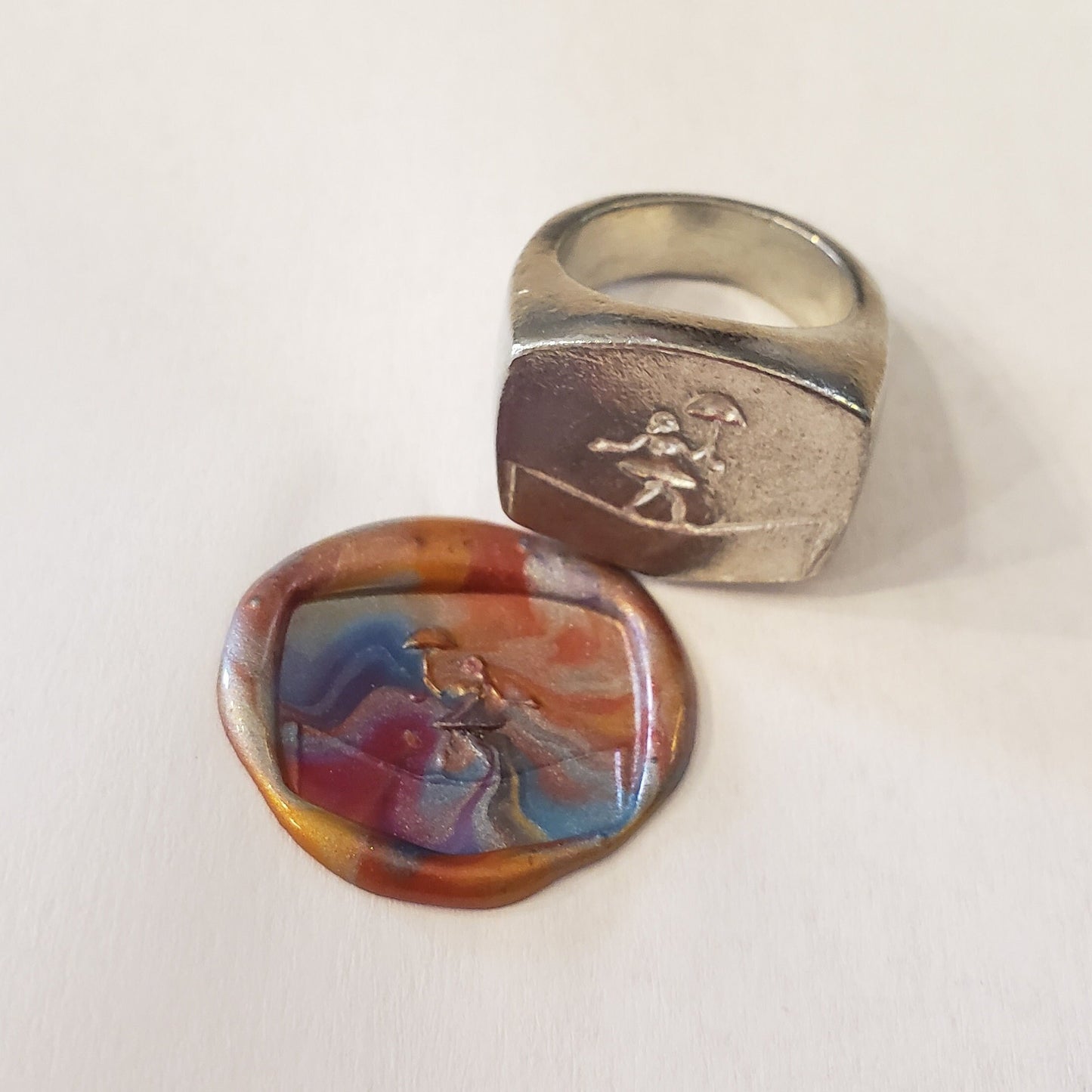 Tightrope wax seal signet ring