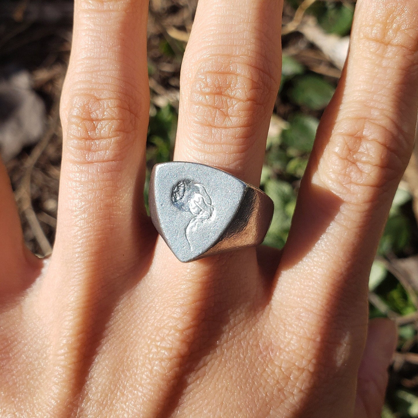 Eyeball wax seal signet ring